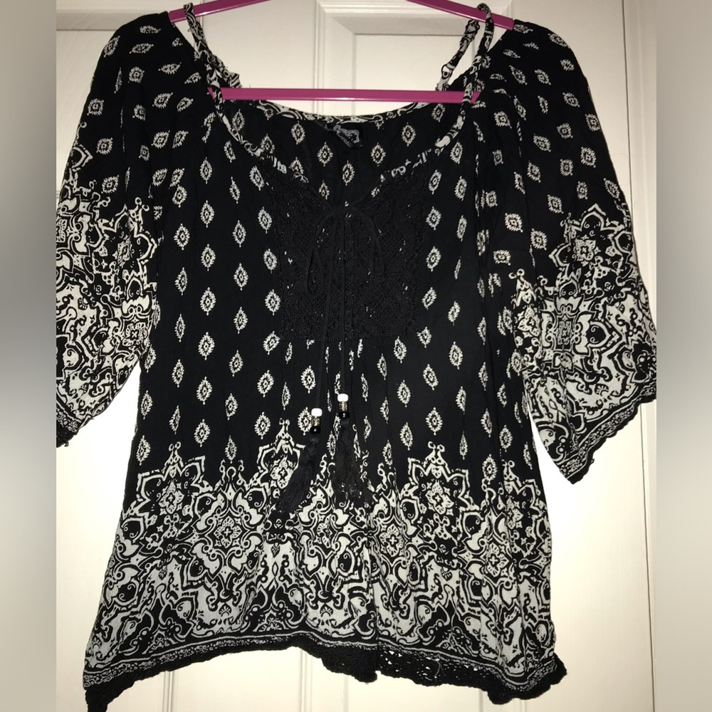 Angie Off the shoulder shirt boho style